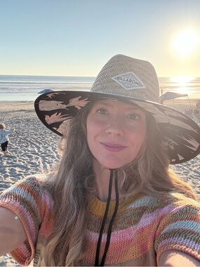 Live show notification please like this to be notified 🦋